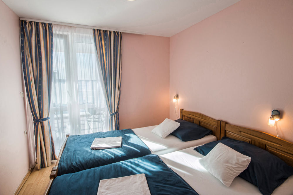 Aparthotel Castrum Novum Novigrad (Istria) Exterior photo